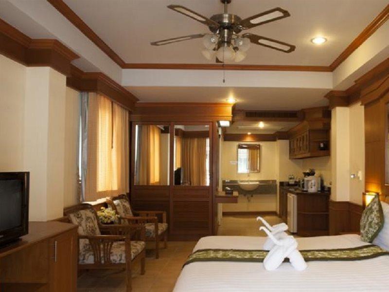 Chaba Kata Beach Hotel Luaran gambar